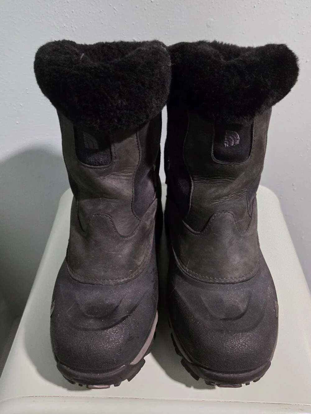 The North Face Women's 8 Black Greenland Zip II Waterproof Winter Snow Boots